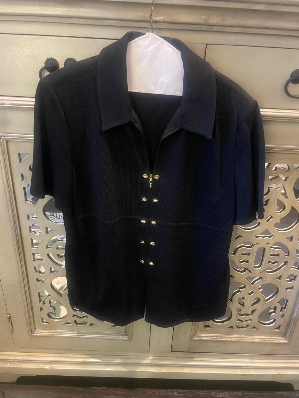 St John Women’s Black Short-Sleeve zip front top